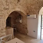 Дом отдыха Pietre Vive Trulli Del Salento