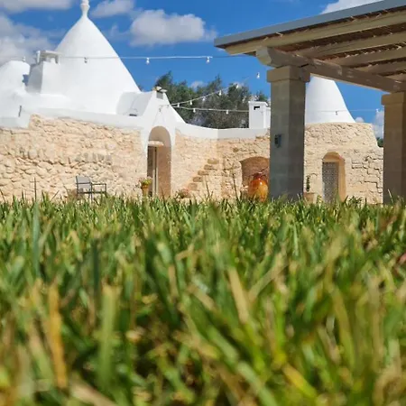 Pietre Vive Trulli Del Salento Дом отдыха *